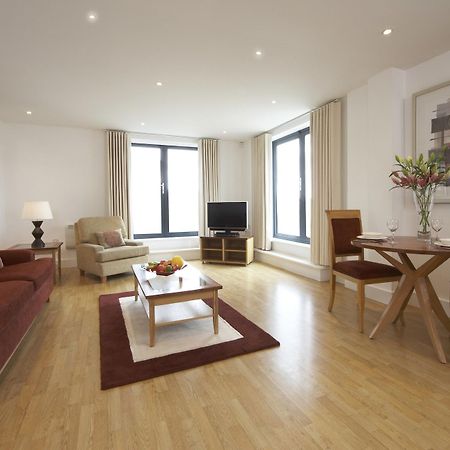 Marlin Apartments Stratford Londen Buitenkant foto