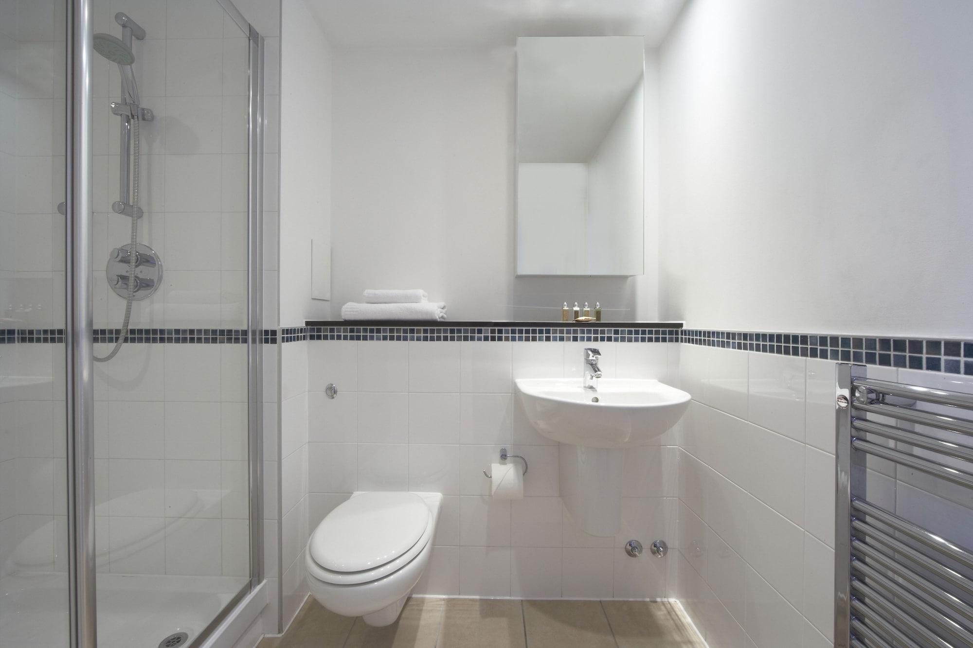 Marlin Apartments Stratford Londen Buitenkant foto