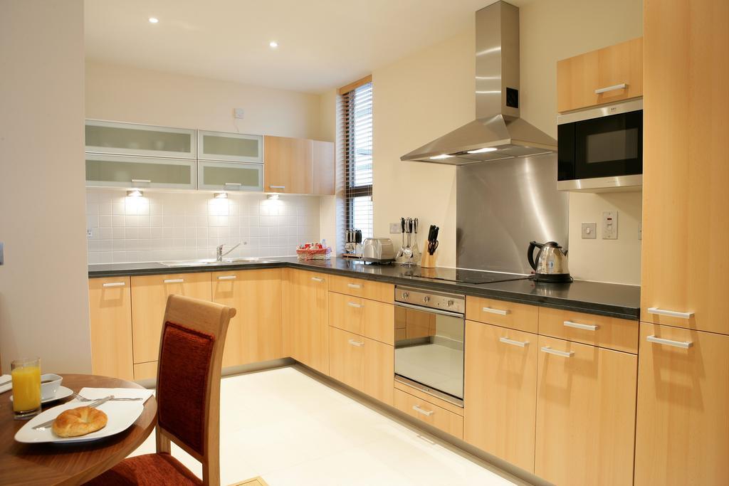 Marlin Apartments Stratford Londen Buitenkant foto