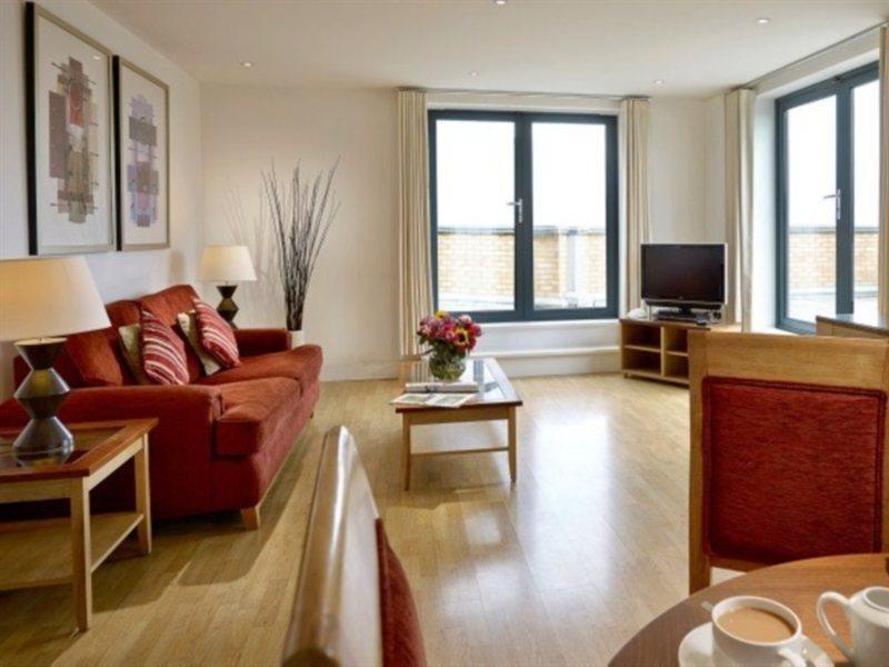 Marlin Apartments Stratford Londen Buitenkant foto