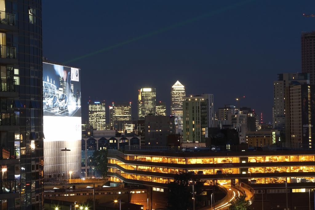 Marlin Apartments Stratford Londen Buitenkant foto