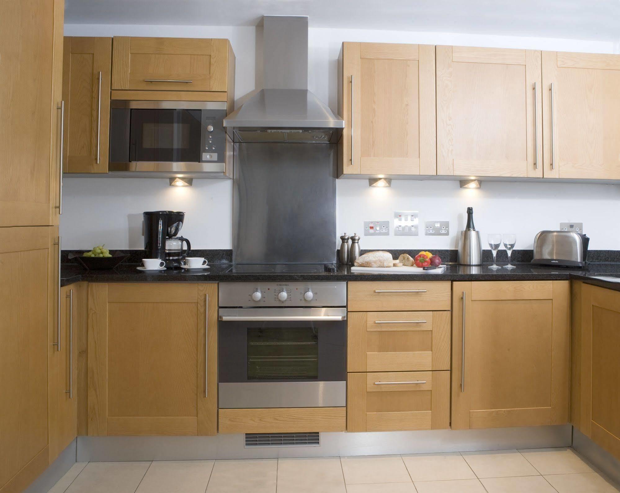 Marlin Apartments Stratford Londen Buitenkant foto