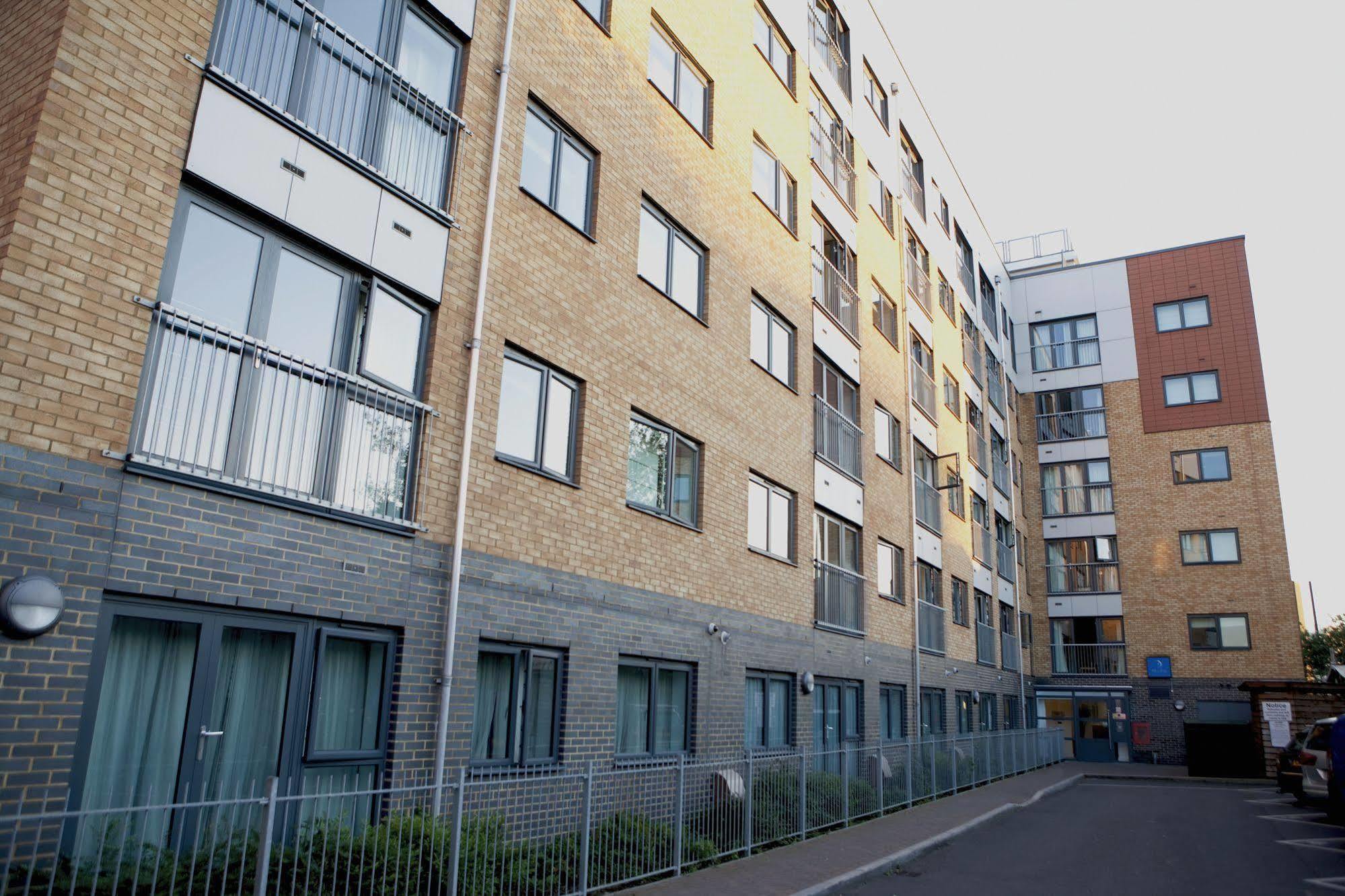 Marlin Apartments Stratford Londen Buitenkant foto