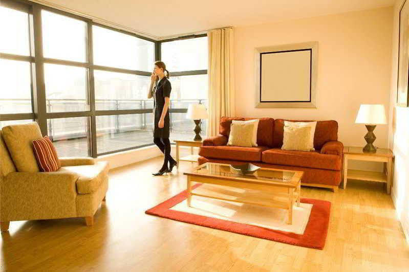 Marlin Apartments Stratford Londen Buitenkant foto